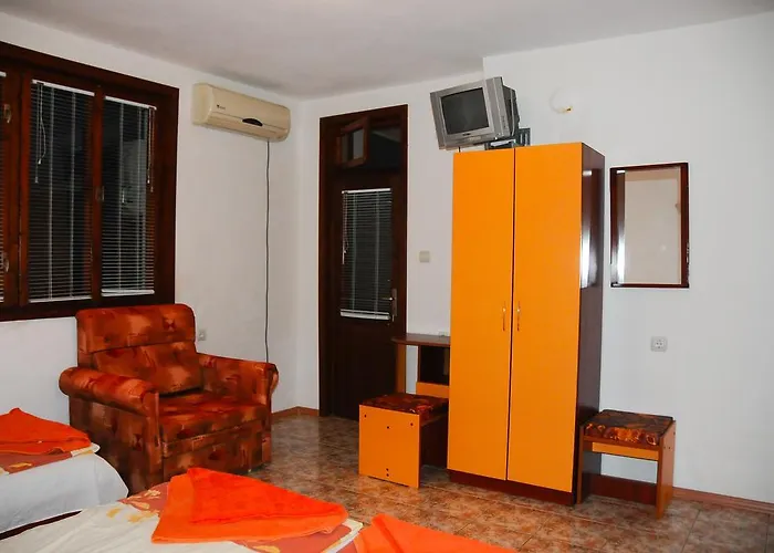 - Slavi Pensionat Velika