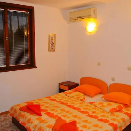 - Slavi Gæstehus Velika