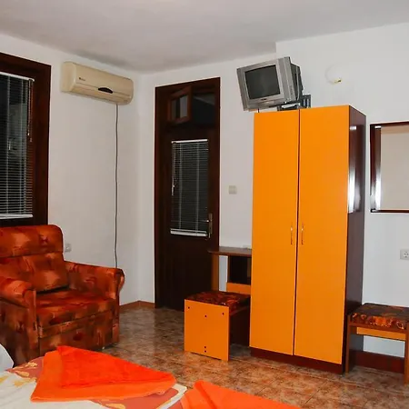 - Slavi Gæstehus Velika